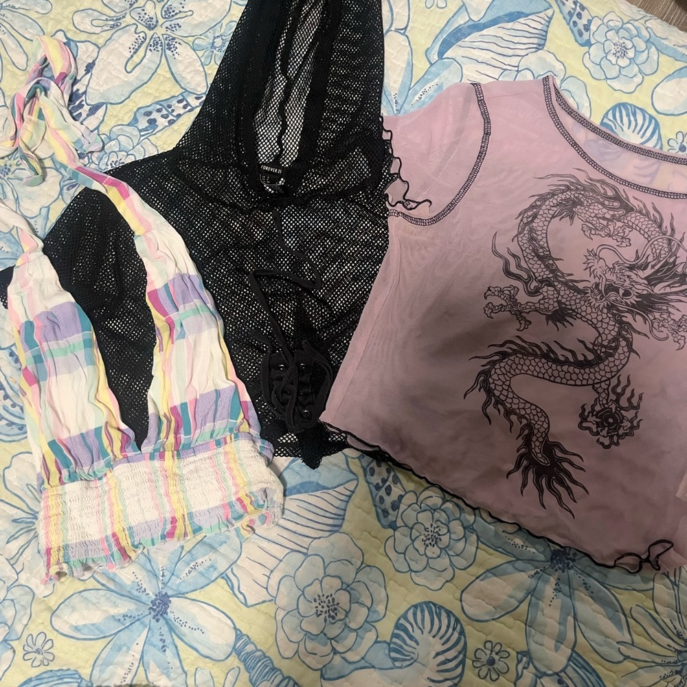 Three bundle trendy shirts